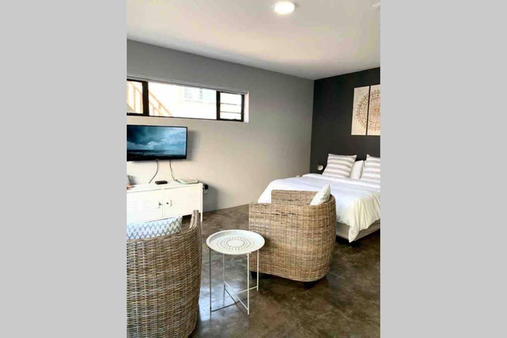 Lower Point Surf Studio 2 Jeffreys Bay Exterior foto